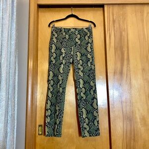 Women’s H&M Dark Green Snakeskin-Patterned Tapered Ankle Pant 6